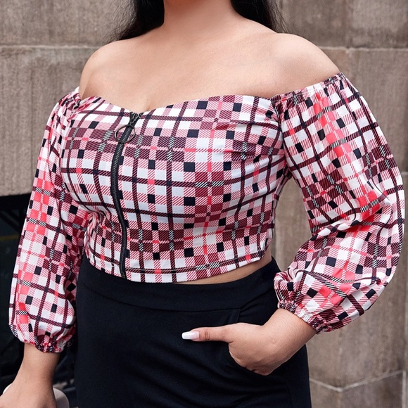 New- Off- Shoulders Zipper Front Plaid Top - Picture 5 of 5